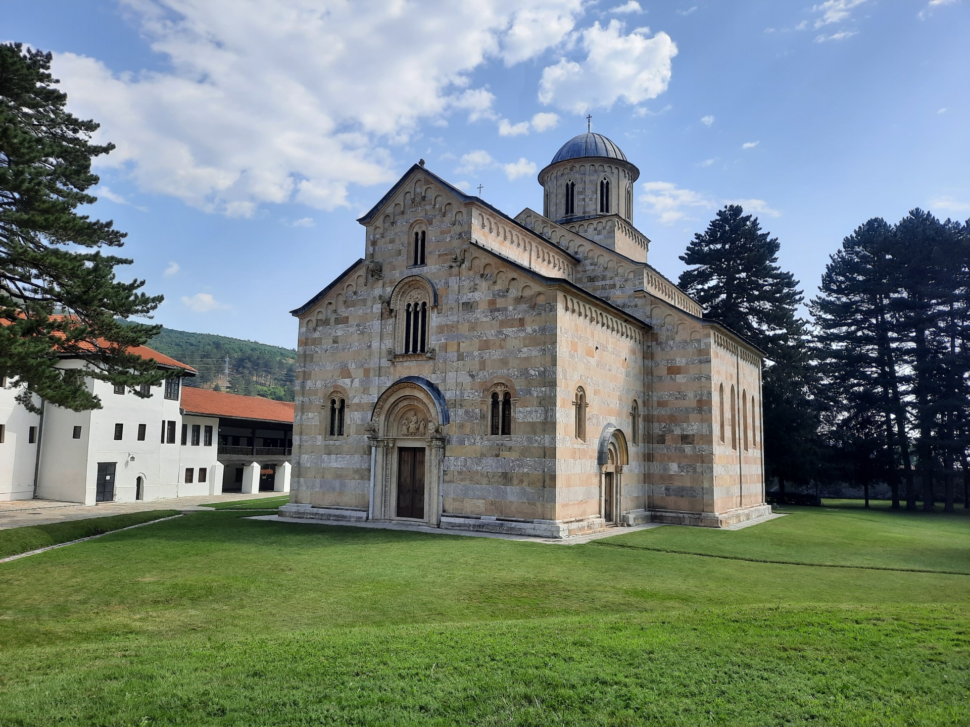 Monastère au Kosovo