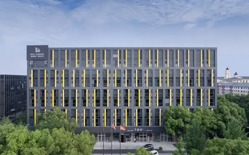 T Plus hotel residence 
