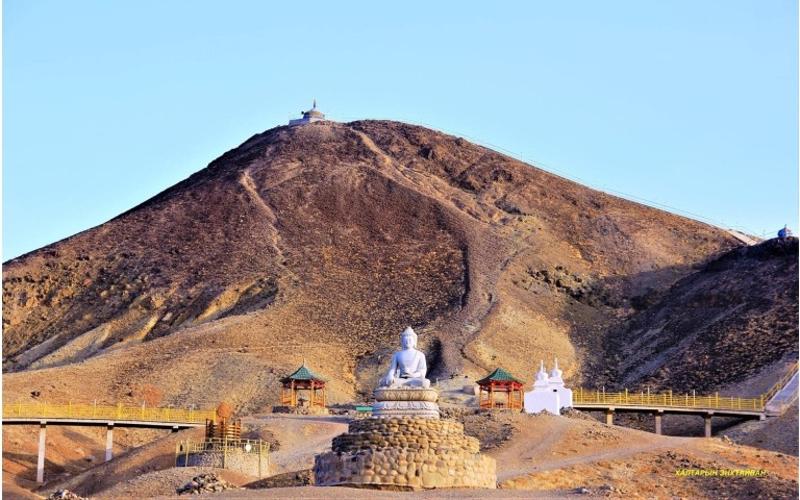 Bayanzurkh mountain