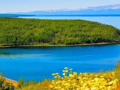 Boon Tsagaan Lake