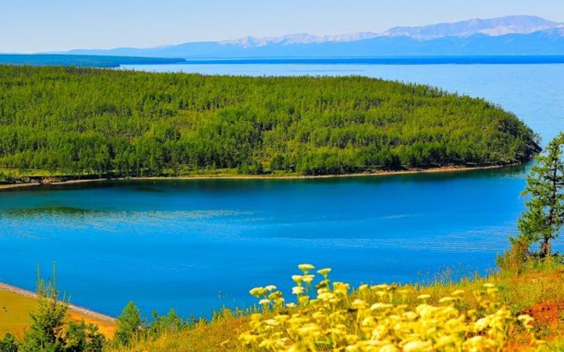 Boon Tsagaan Lake