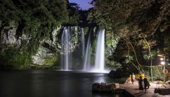 Чонжиён хүрхрээ (cheonjeyeon waterfall)