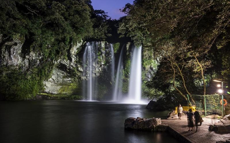 Чонжиён хүрхрээ (cheonjeyeon waterfall)