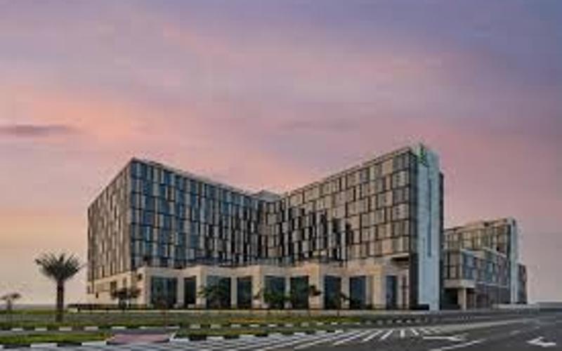 АНЭУ, Дубай - Holiday Inn Dubai Al-Maktoum Airport зочид буудал