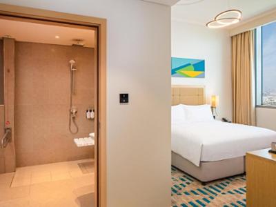 АНЭУ - Holiday Inn & Suites – Dubai Science Park by IHG