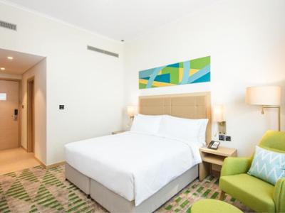 АНЭУ - Holiday Inn & Suites – Dubai Science Park by IHG