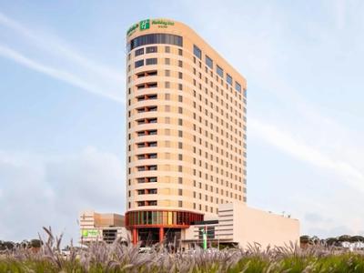 АНЭУ - Holiday Inn & Suites – Dubai Science Park by IHG