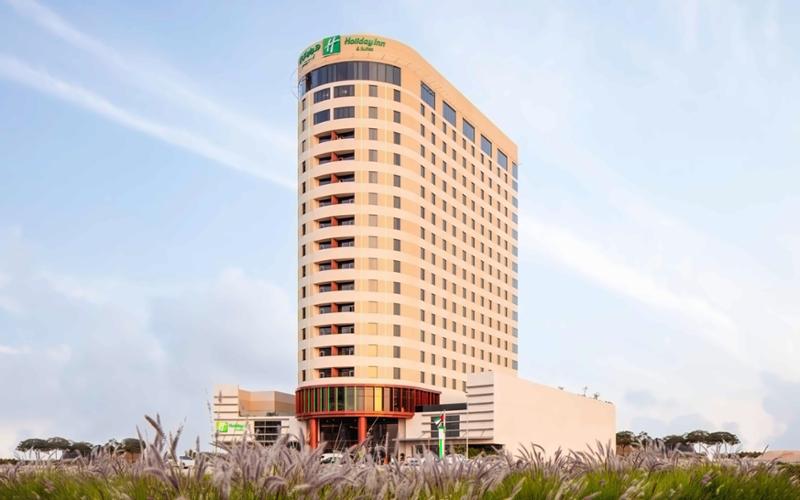 АНЭУ - Holiday Inn & Suites – Dubai Science Park by IHG