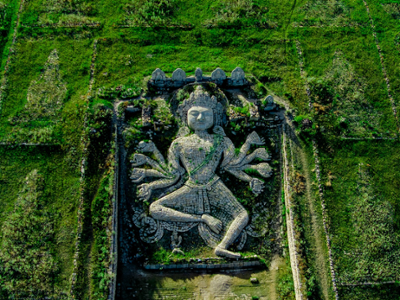 kh Burkhant Complex - Giant Statue of Danzanravjaa's Vision
