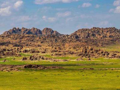 Rocky formations of Ikh Gazariin Chuluu