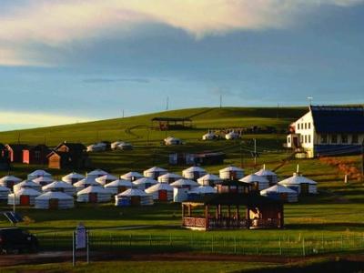 Khustai ger camp
