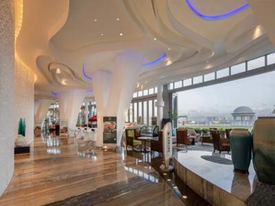 Phoenix Island Resort 