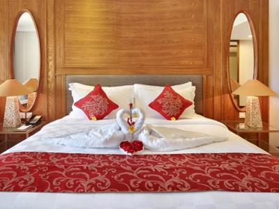 Royal Tulip Spring Resort 