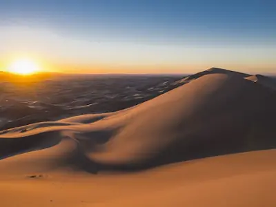 Khongor Sand Dunes