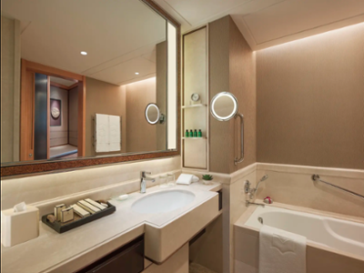 Shangri-la Hotel