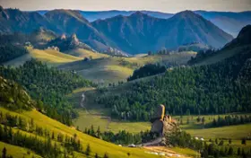 Visite d’une journée au parc national de Gorkhi-Terelj et à la statue de Gengis Khan 