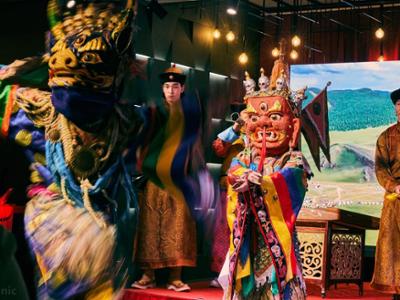 Tumen Ekh National Song and Dance Ensemble