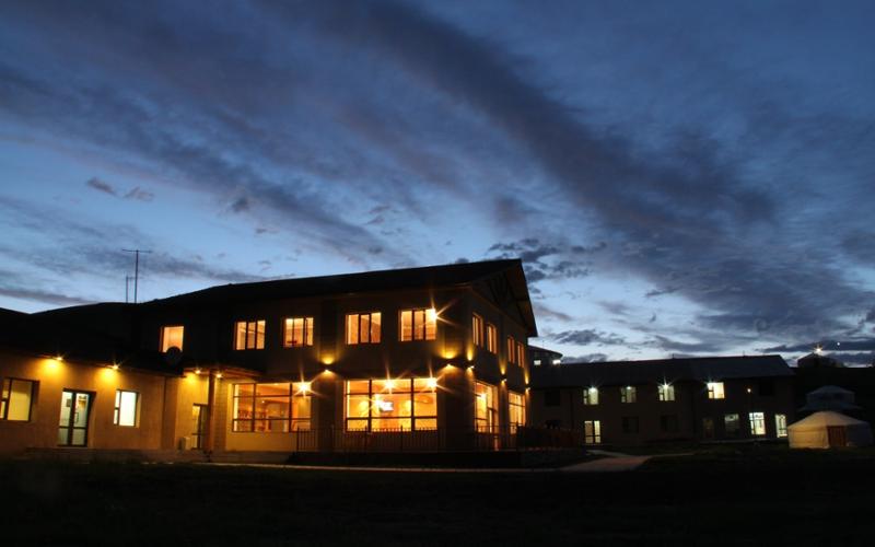 Ulziit Khishig Tourist Camp (Shine-Ider)