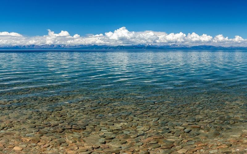  Uvs Lake
