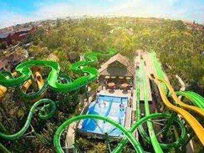"Waterbom" усан парк 