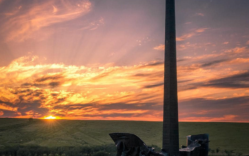 Victory Monument (Yalaltiin Khoshoo) - Dornod