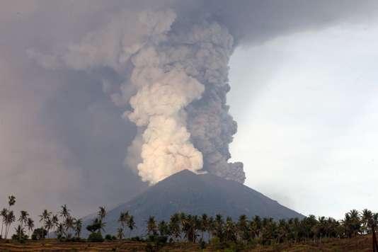 Merapi, Agung, Rinjani, ces volcans d’Indonésie à surveiller