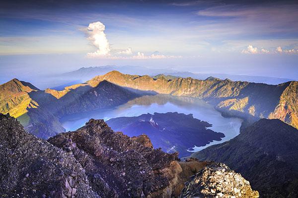 Les Origines d’Azimuth Adventure Travel Ltd