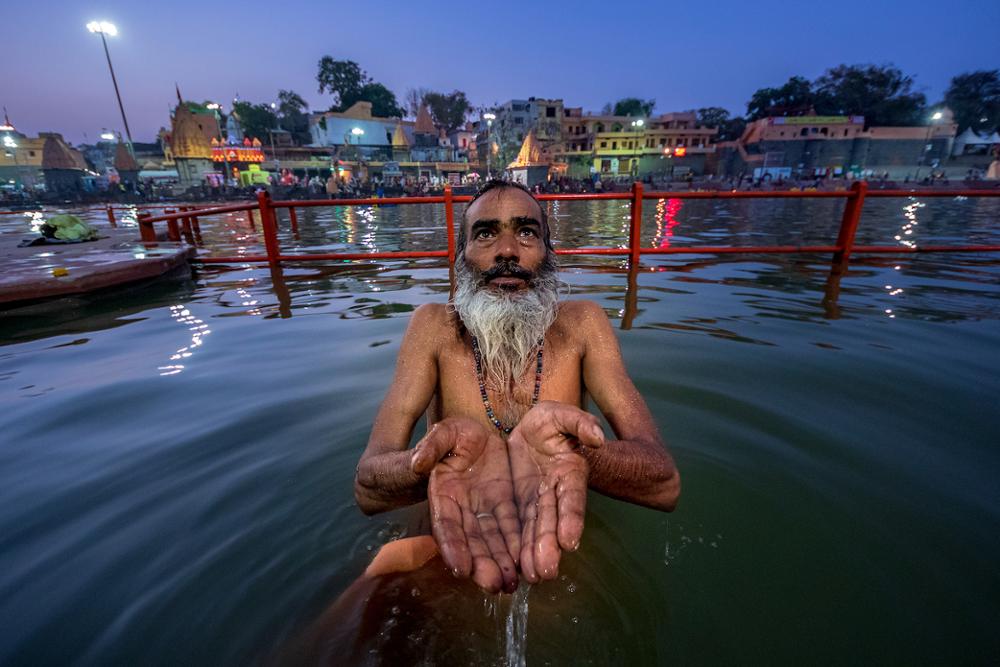 L'immense pèlerinage Kumbh Mela a débuté en Inde, à Allahabad