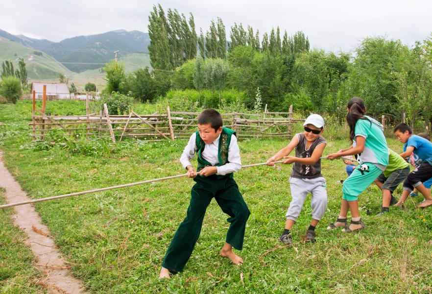 Voyager avec des enfants au kirghizistan