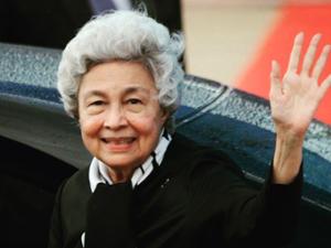 Sa Majesté la Reine Monique