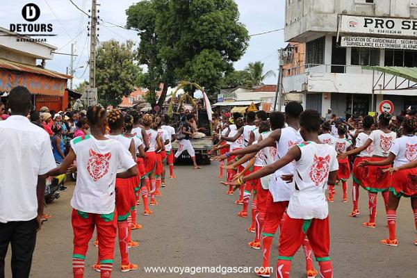 Donia, un grand festival dans une petite île